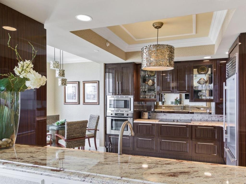 ريفييرا بيتش Ritz Carlton Luxurious Residence On Singer Island المظهر الخارجي الصورة