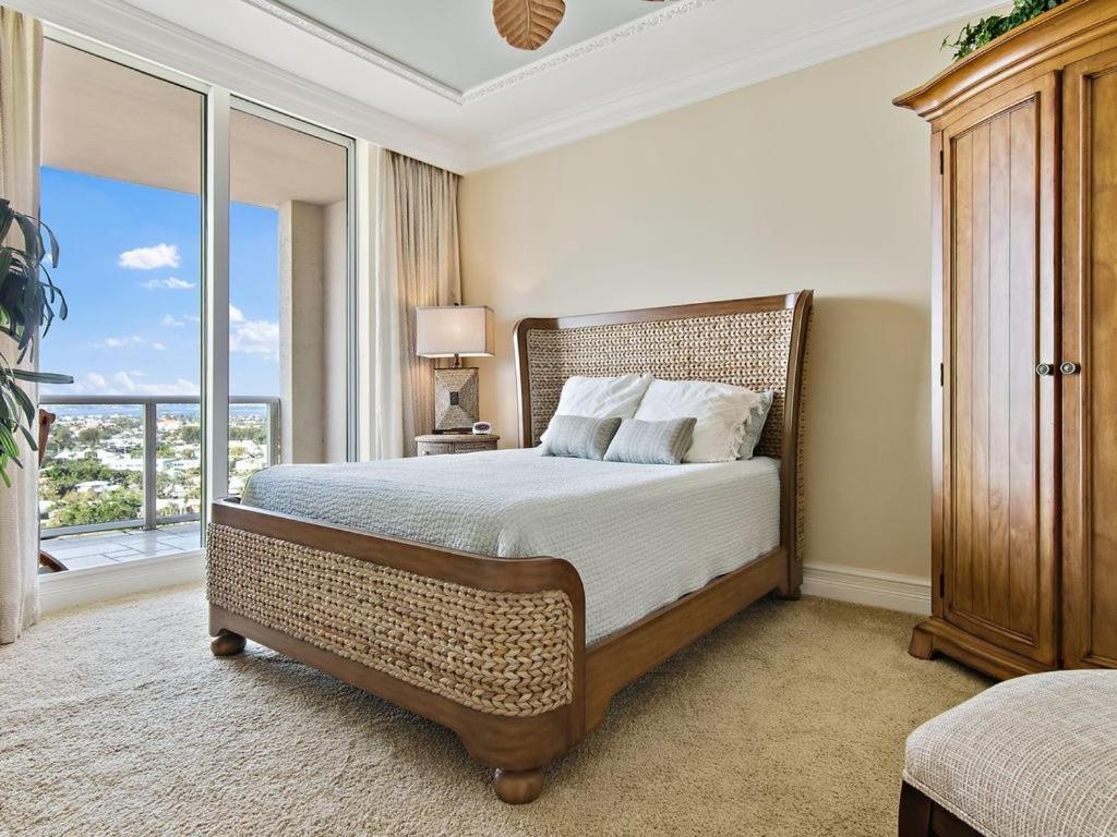 ريفييرا بيتش Ritz Carlton Luxurious Residence On Singer Island المظهر الخارجي الصورة